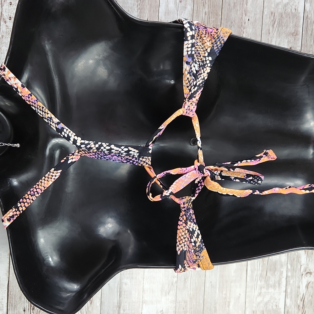 Shade & Shore, 2 pc Swimsuit Bikini,  coral, black, yellow Reptile print, Sz M/L - Picture 6 of 11